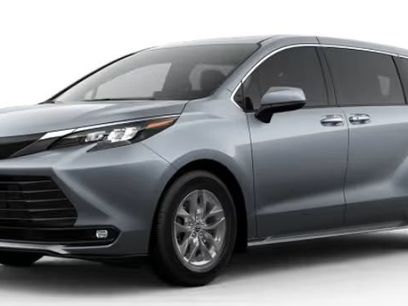 Used 2025 Toyota Sienna LE