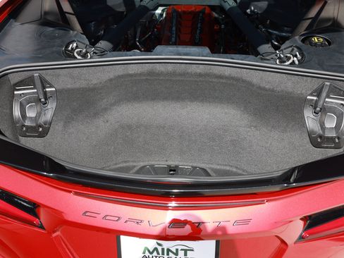 Used 2024 Chevrolet Corvette Stingray Preferred Cpe w/ Z51 Performance Package RWD image 44