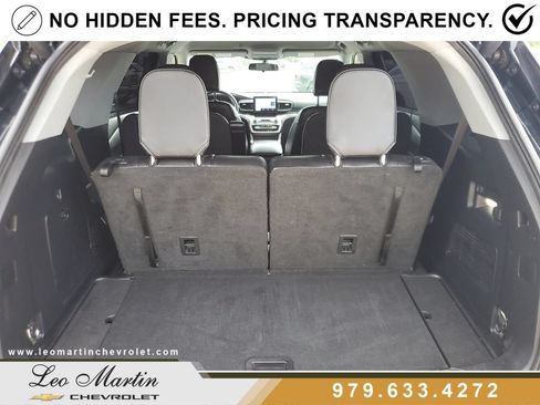Used 2022 Ford Explorer XLT w/ Equipment Group 202A RWD image 6