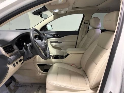 Used 2021 GMC Acadia Denali w/ Denali Ultimate Package AWD/4WD image 15