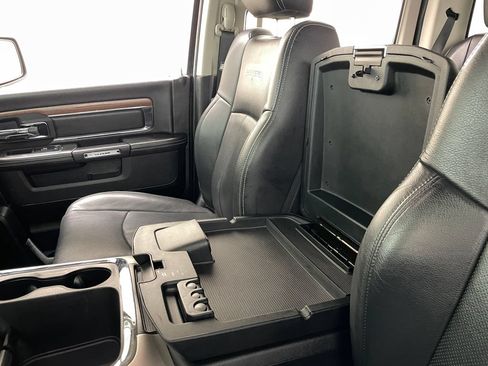 Used 2018 RAM 1500 Laramie AWD/4WD image 33