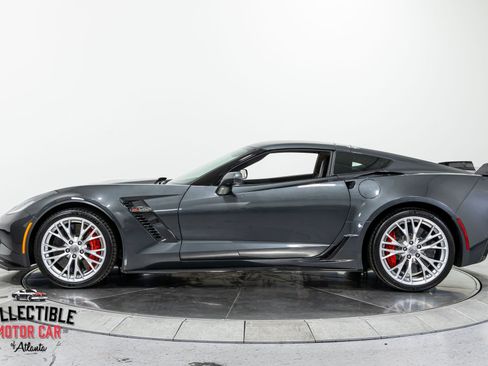 Used 2017 Chevrolet Corvette Z06 RWD image 11