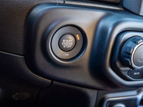 Used 2021 Jeep Wrangler Unlimited Sahara w/ Cold Weather Group AWD/4WD image 23