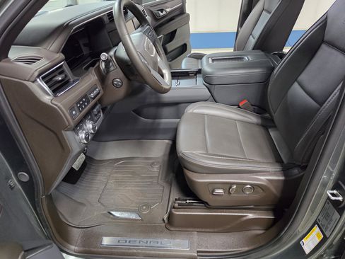 Used 2024 GMC Yukon Denali w/ Max Trailering Package image 15