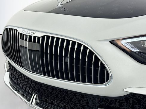 New 2026 Mercedes-Benz Maybach SL 680 image 14