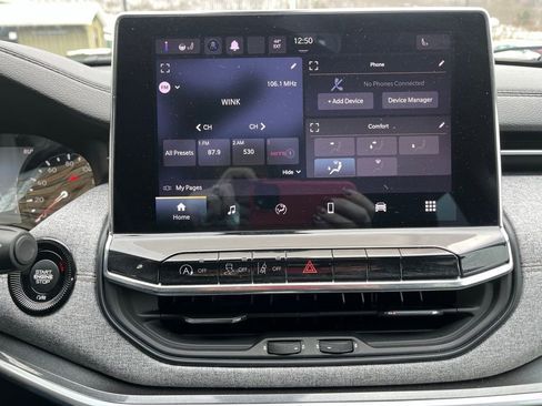 Used 2022 Jeep Compass Latitude image 16