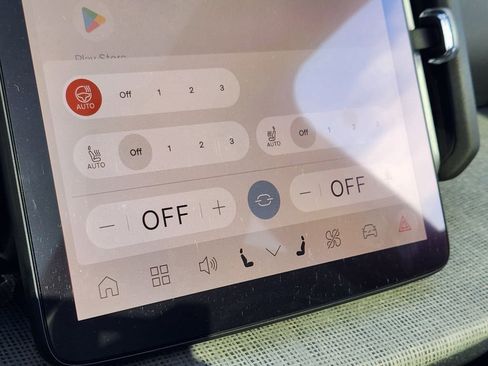 New 2026 Volvo EX30 Cross Country Ultra image 13