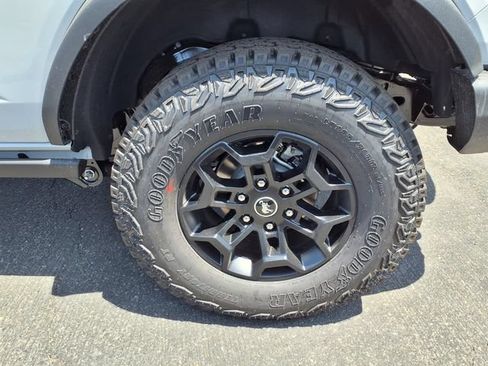 New 2026 Ford Bronco Badlands AWD/4WD image 5