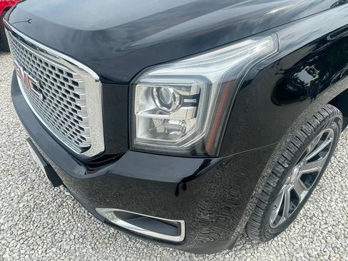 Used 2017 GMC Yukon XL Denali w/ Open Road Package AWD/4WD image 9