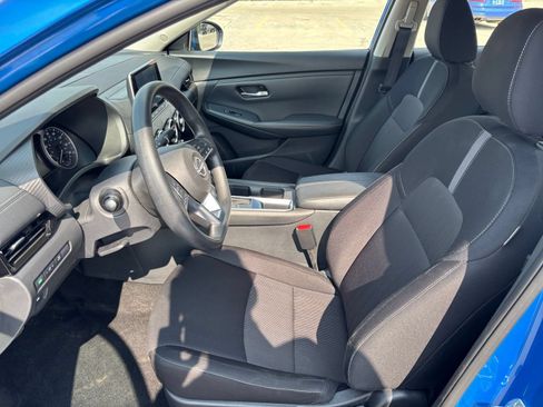 Used 2025 Nissan Sentra SV FWD image 24
