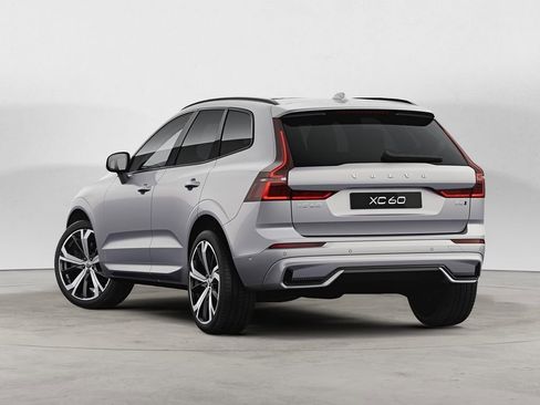 Certified 2023 Volvo XC60 B6 Ultimate w/ Protection Package Premier AWD/4WD image 5
