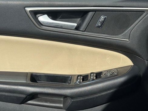 Used 2016 Ford Edge SEL w/ Equipment Group 201A image 24