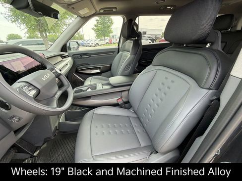 New 2026 Kia EV9 Wind image 15
