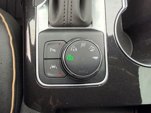Used 2021 Chevrolet Blazer Premier w/ Driver Confidence II Package AWD/4WD image 29