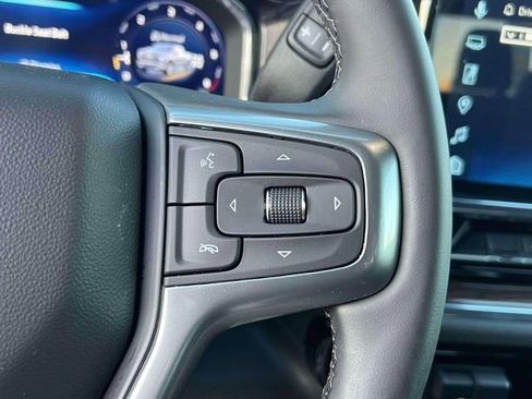 Certified 2025 Chevrolet Silverado 1500 LT AWD/4WD image 22