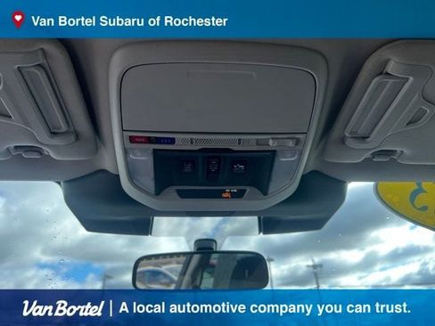 Used 2023 Subaru Forester Premium AWD/4WD image 22