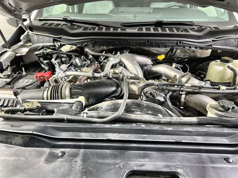 Used 2025 Ford F250 XLT image 17