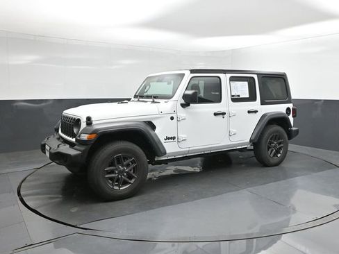 Used 2024 Jeep Wrangler Sport S image 1