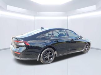 Used 2025 Honda Accord SE video 3