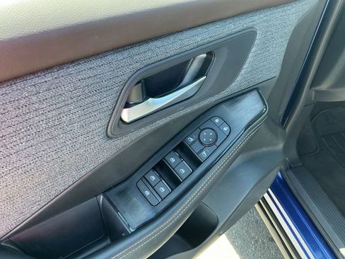 Used 2023 Nissan Rogue SV FWD image 22