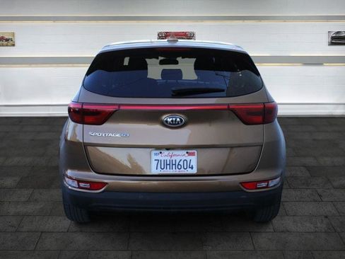 Used 2017 Kia Sportage LX FWD image 6