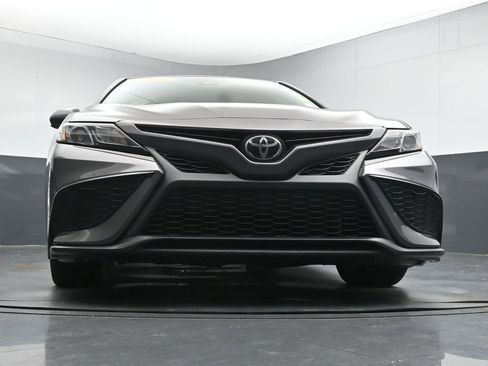 Used 2021 Toyota Camry SE FWD image 34