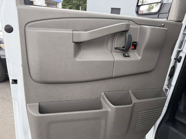 Used 2025 GMC Savana 2500 w/ Driver Convenience Package RWD image 16