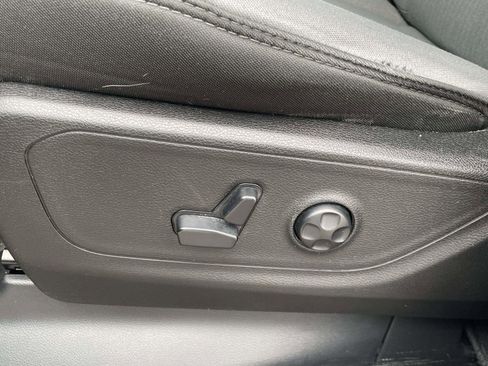 Used 2019 RAM 1500 Big Horn image 13