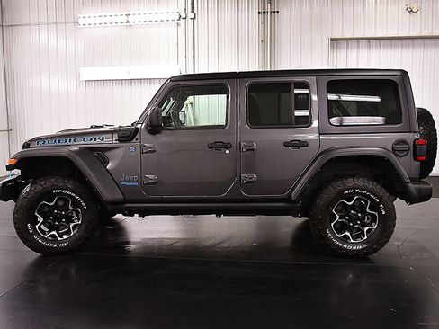 Used 2021 Jeep Wrangler Unlimited Rubicon 4xe w/ Cold Weather Group AWD/4WD image 4