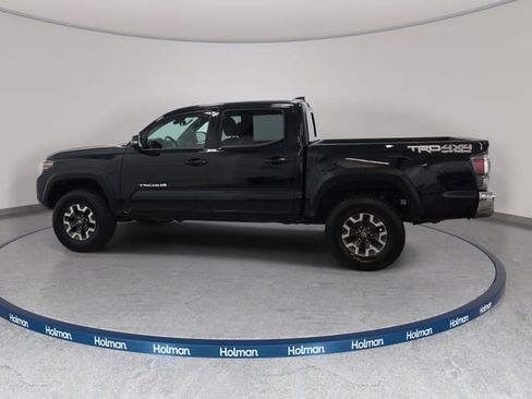 Used 2021 Toyota Tacoma TRD Off-Road AWD/4WD image 9