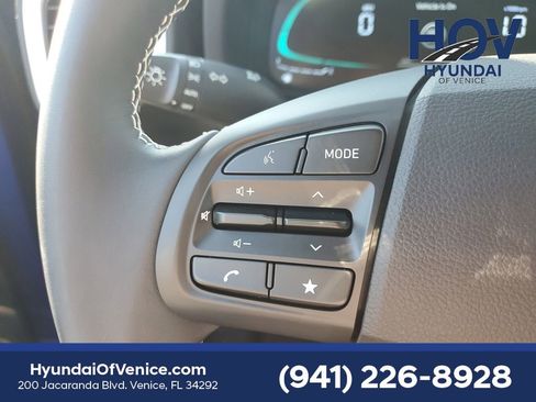 Certified 2023 Hyundai Venue Limited image 31