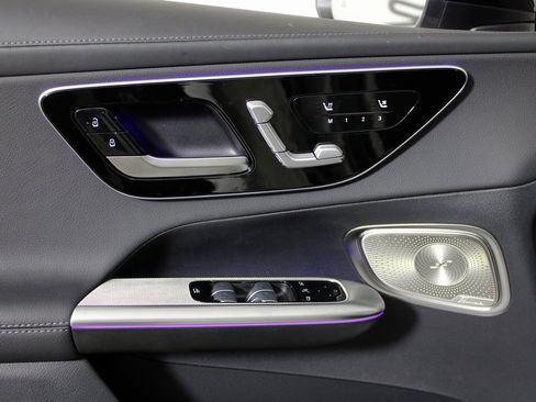 Certified 2025 Mercedes-Benz GLC 300 4MATIC image 12