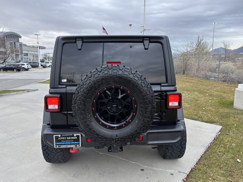 Used 2023 Jeep Wrangler Unlimited Rubicon w/ Cold Weather Group image 4