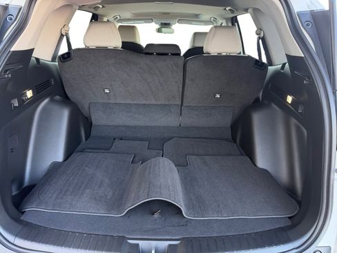 Used 2023 Honda CR-V EX image 4