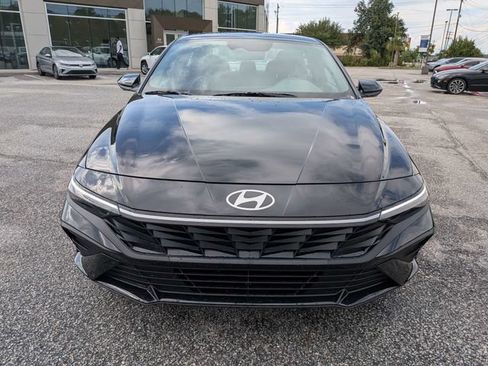 Certified 2026 Hyundai Elantra Sport FWD image 11