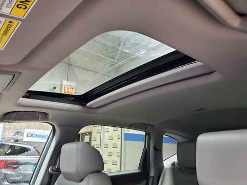 Certified 2017 Honda CR-V Touring image 18
