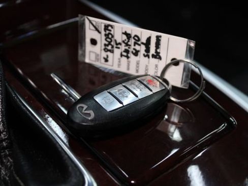 Used 2015 INFINITI Q70 L 3.7 image 11