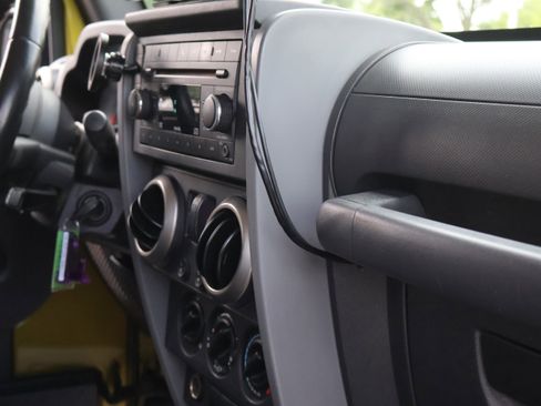 Used 2010 Jeep Wrangler Sport AWD/4WD image 14
