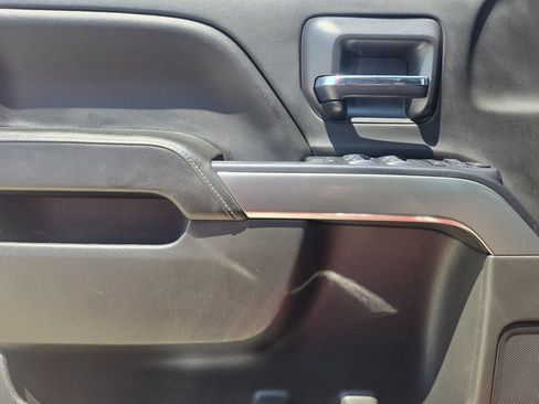 Used 2018 Chevrolet Silverado 1500 LT w/ Texas Edition RWD image 21