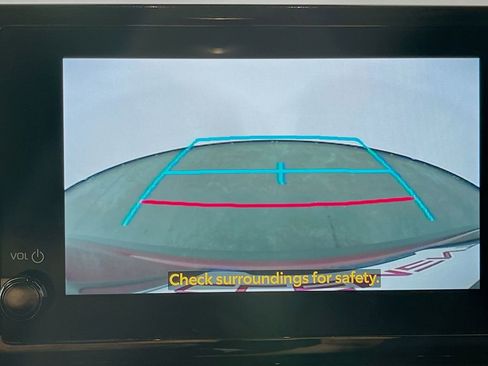 Used 2025 Toyota Corolla Cross LE w/ Moonroof Package FWD image 20