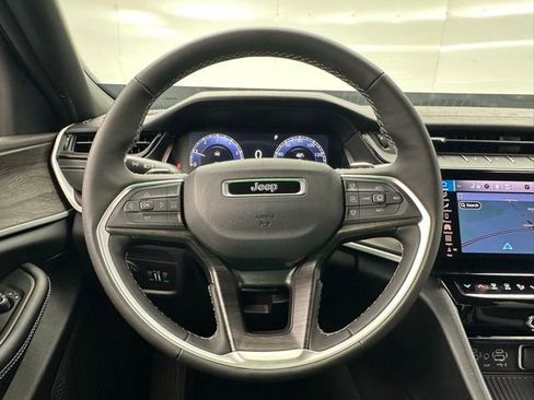 New 2026 Jeep Grand Cherokee Altitude AWD/4WD image 27