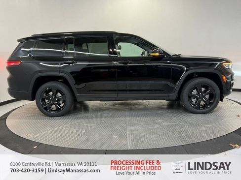 New 2025 Jeep Grand Cherokee L Limited w/ Luxury Tech Group II image 3