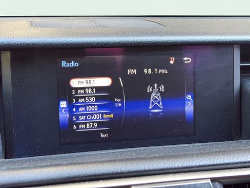 Used 2019 Lexus IS 300 F Sport w/ F Sport Package RWD image 20