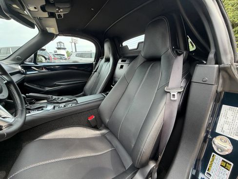 Used 2025 MAZDA MX-5 Miata Grand Touring RWD image 10