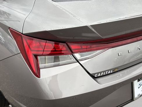 Used 2023 Hyundai Elantra Limited image 36