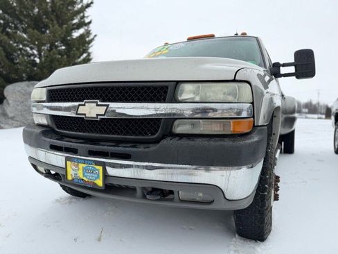 Used 2002 Chevrolet Silverado 3500 LT w/ Off-Road Skid Plate Pkg image 4