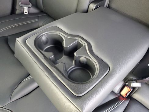 New 2026 Jeep Compass Limited w/ Sun, Sound & Navigation Group AWD/4WD image 8