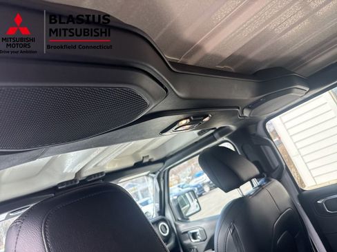 Used 2023 Jeep Wrangler Unlimited Sahara w/ Cold Weather Group image 40