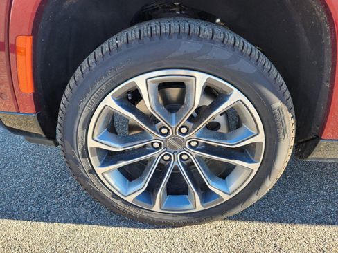 New 2024 Jeep Grand Wagoneer Series III w/ Rear Seat Video Group 1 image 23