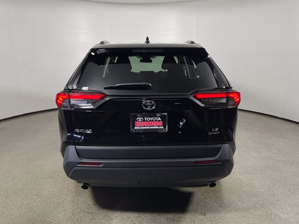 Certified 2025 Toyota RAV4 LE AWD/4WD image 4
